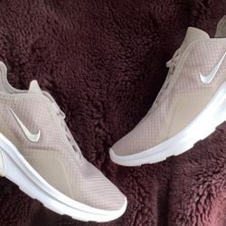 Nike Size 7 Women