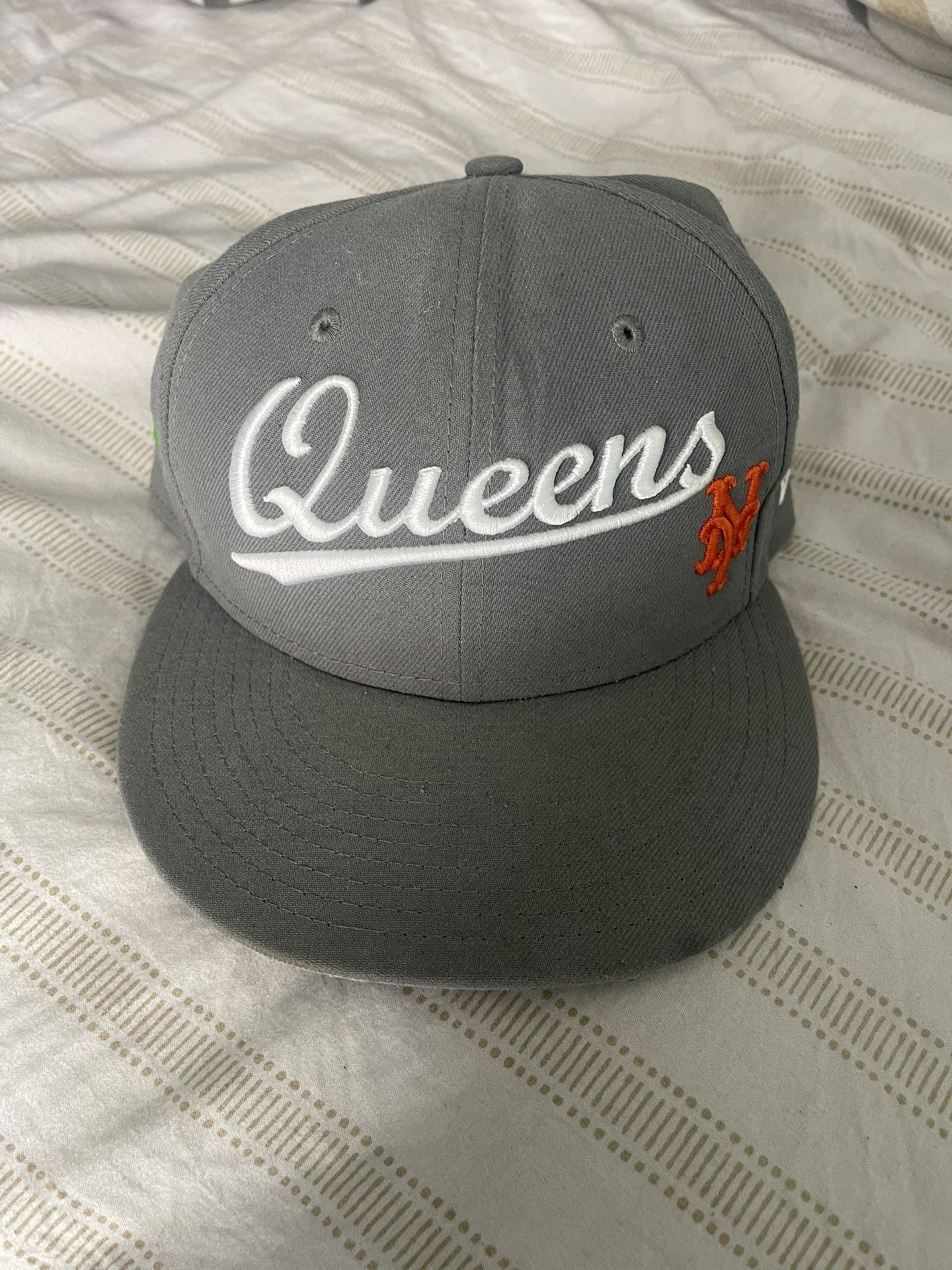Queens New Era Slowbucks Fitted Hat
