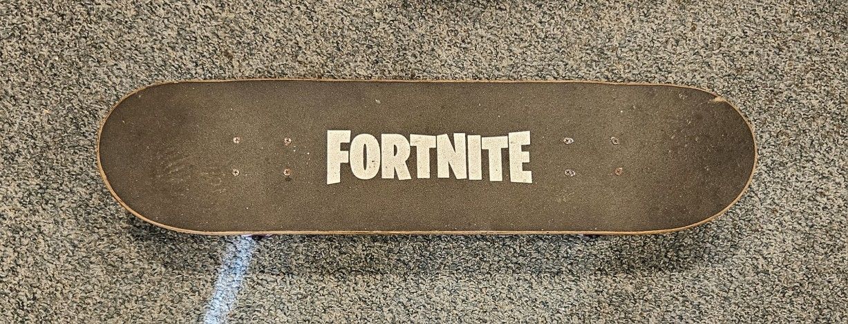 Fortnite 31" Popsicle Complete Skateboard, Loading Screen Ages 6+