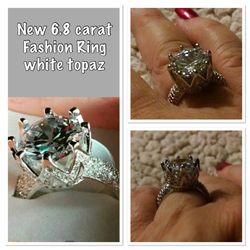 Beautiful NEW 6.8 Ct Stone Crown Design Size 7