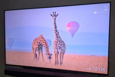 Hisense 55" UR8 RGB MiniLED 4K HDR Google TV 180HZ