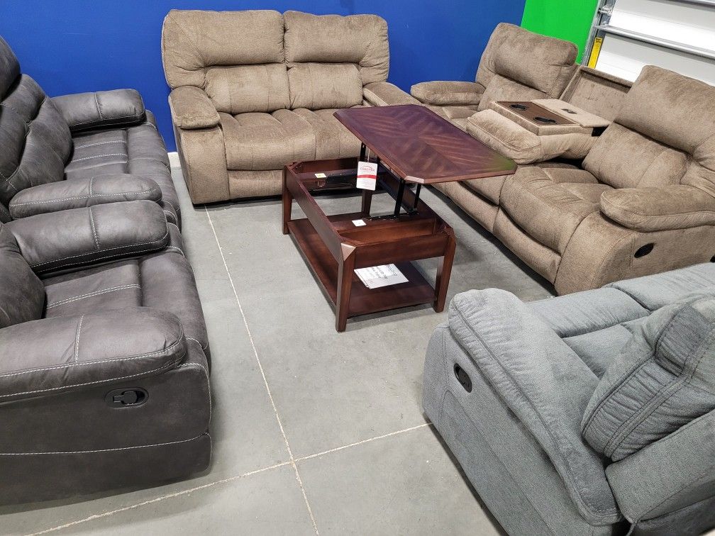 π€ Big Clearance Deals On Sofas Today!