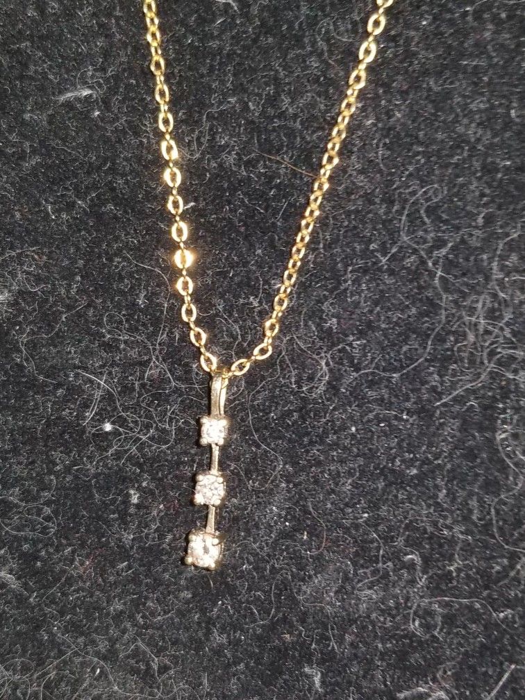 3 diamond pendant with solid gold chain