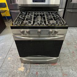 Frigidaire Stove 