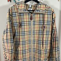 BURBERRY CHECK JACKET FW23, Visit Our Profile For More Items Available !!