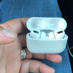 Earbuds 