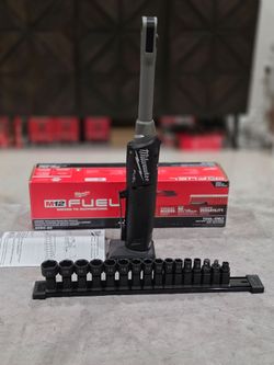 Milwaukee M12 FUEL Insider Ratchet blackout