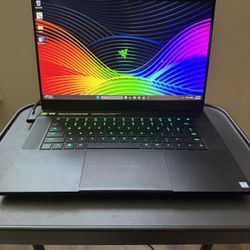 Razer Blade 15", Intel Core i7 9th Gen, 16GB RAM, 512GB SSD, NVIDIA GeForce RTX 2070