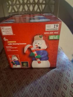 Home Accents Holiday 6ft Animated LED Shivering Snowman Inflatable