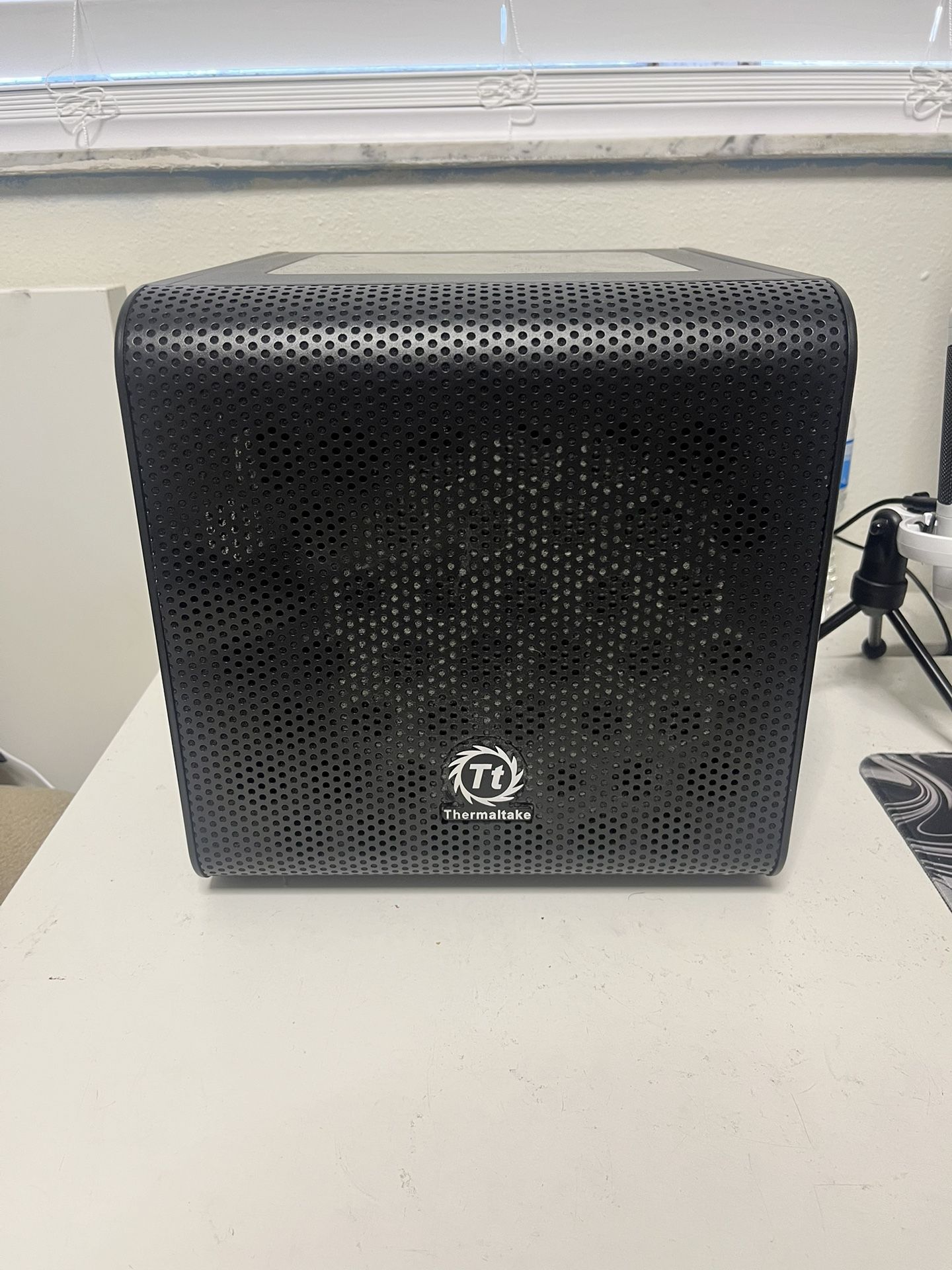 Budget Gaming Pc Thermaltake mini.