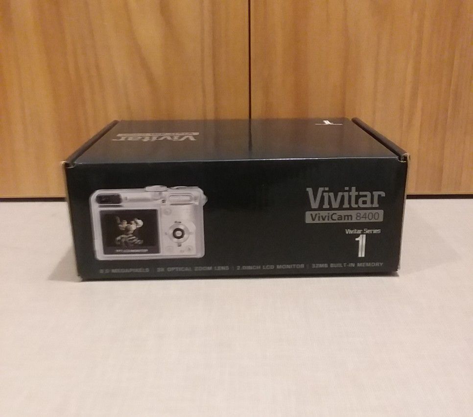 Vivitar ViviCam 8400 Digital Camera