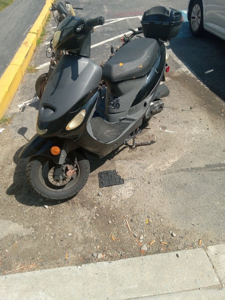 50 CC Scooter