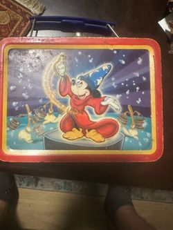 Old small lunch box fantasia. S
