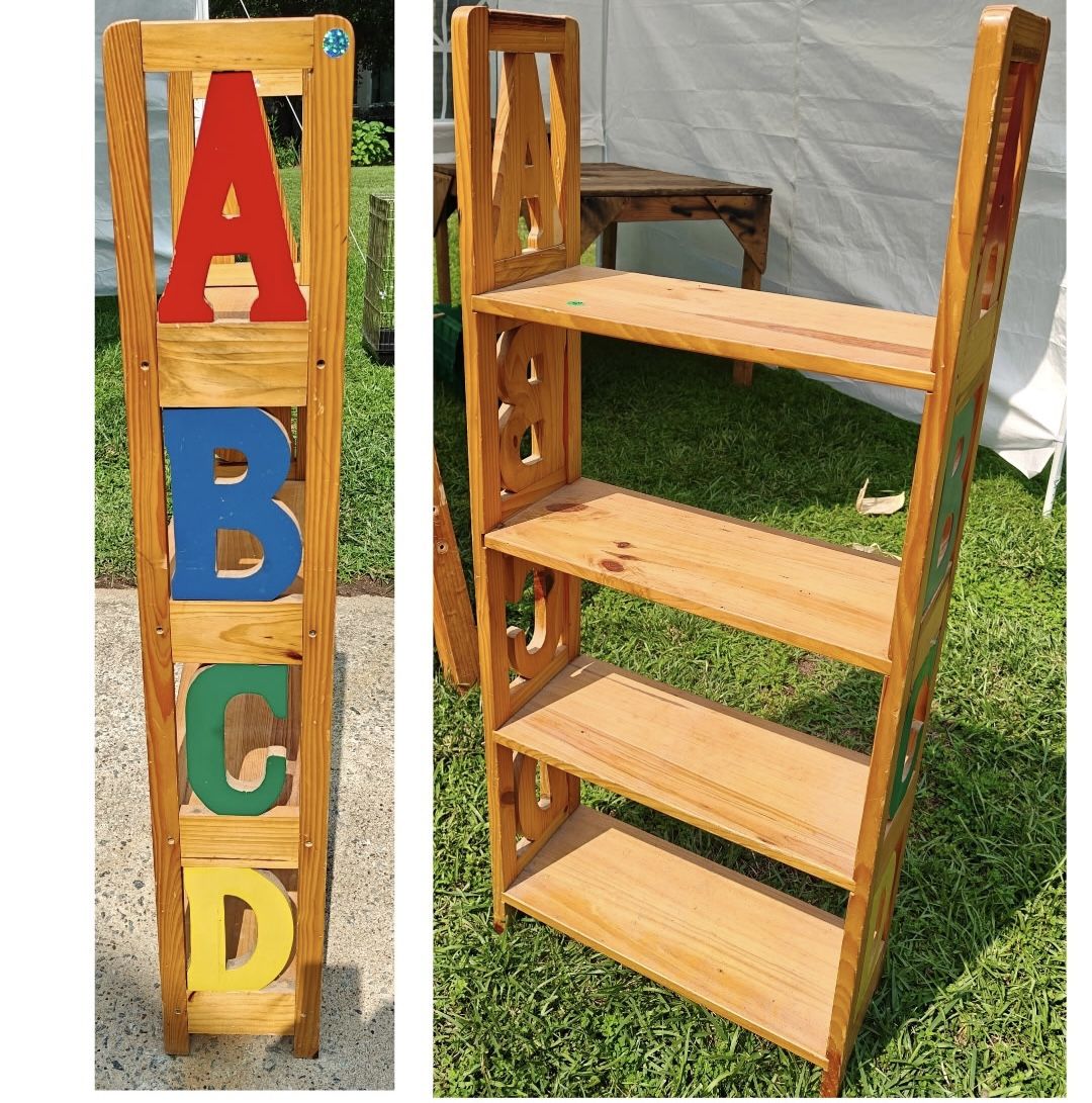 Kids Bookshelf