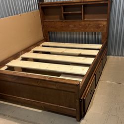 Queen Storage Bed with Drawers
