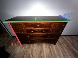 Dresser