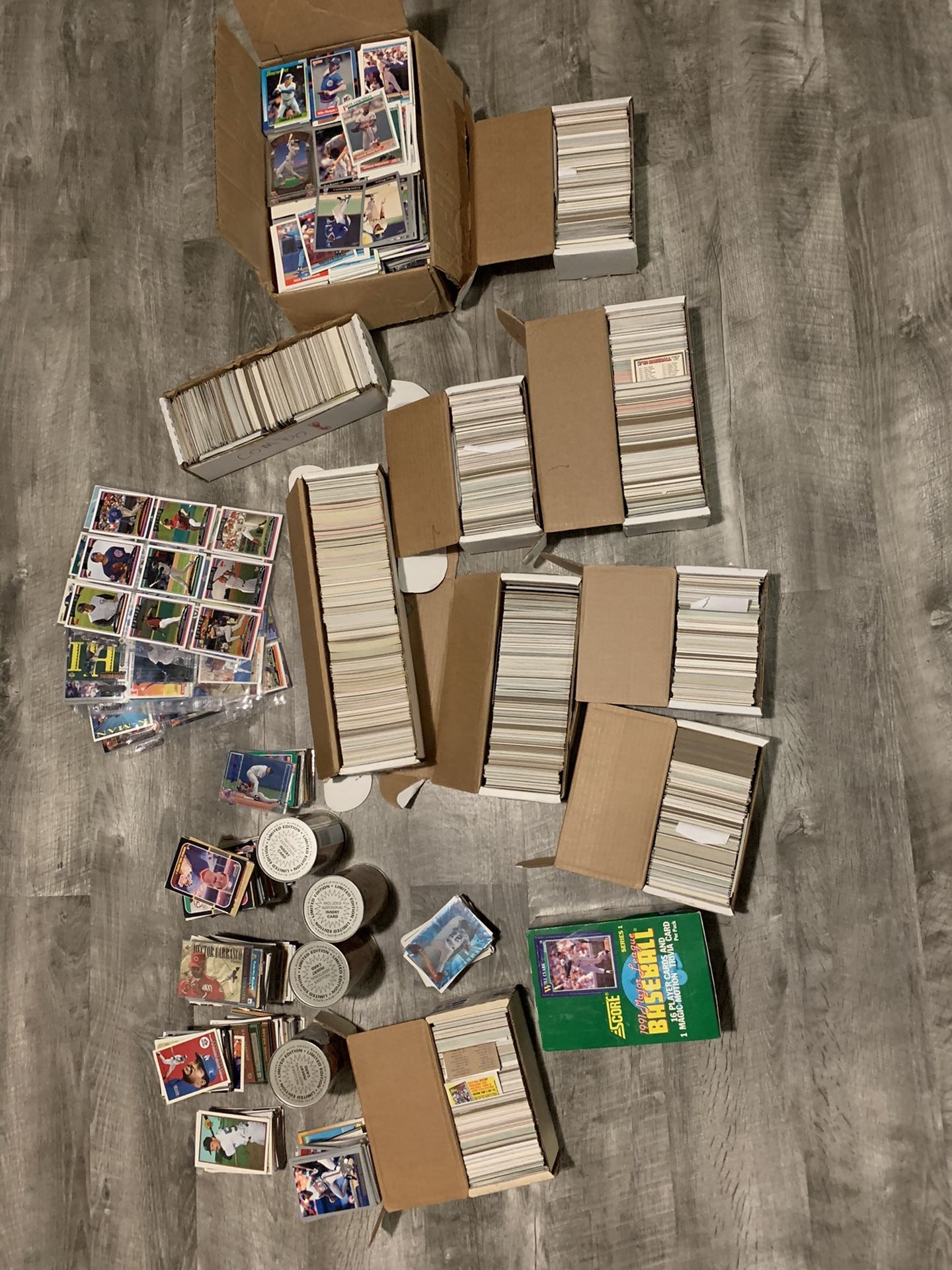 1000’s Of Sports Cards
