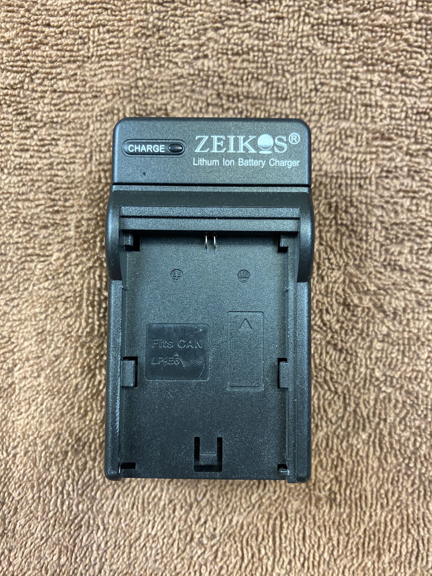 Canon LP-E6 lithium battery charger