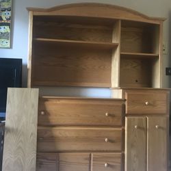 Legacy children furniture. Great condition.