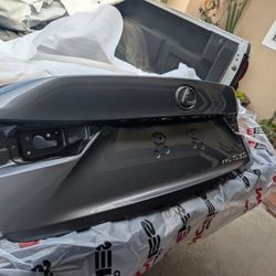 Lexus Trunk