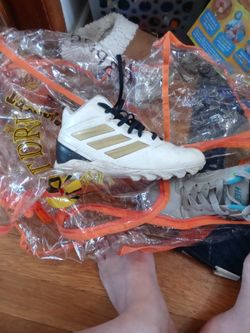 Cleats Size 2