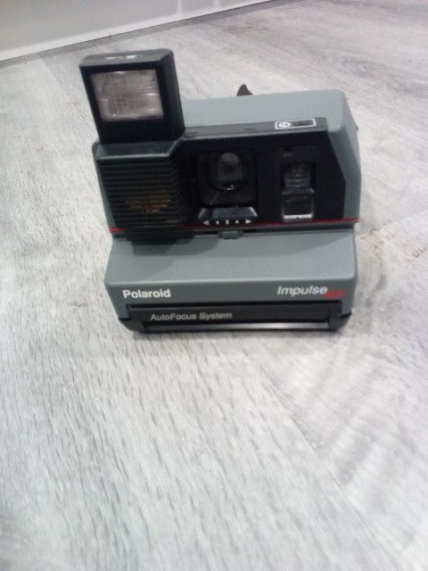 Polaroid Insta Photo Camara Impulse AF $$