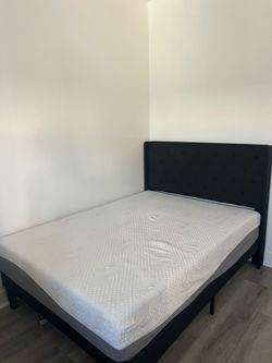 BEDFRAME AND MATTRESS MOVE OUT SALE