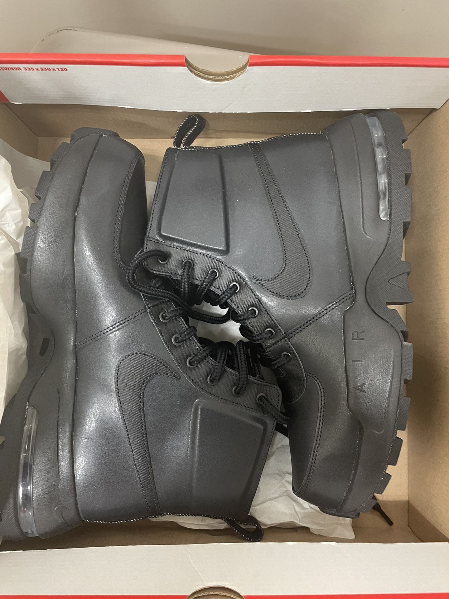 Brand New Nike Boots Men Size 9.5 & 10