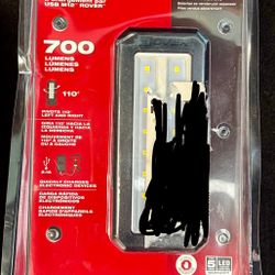Milwaukee M12 Rover Service Light