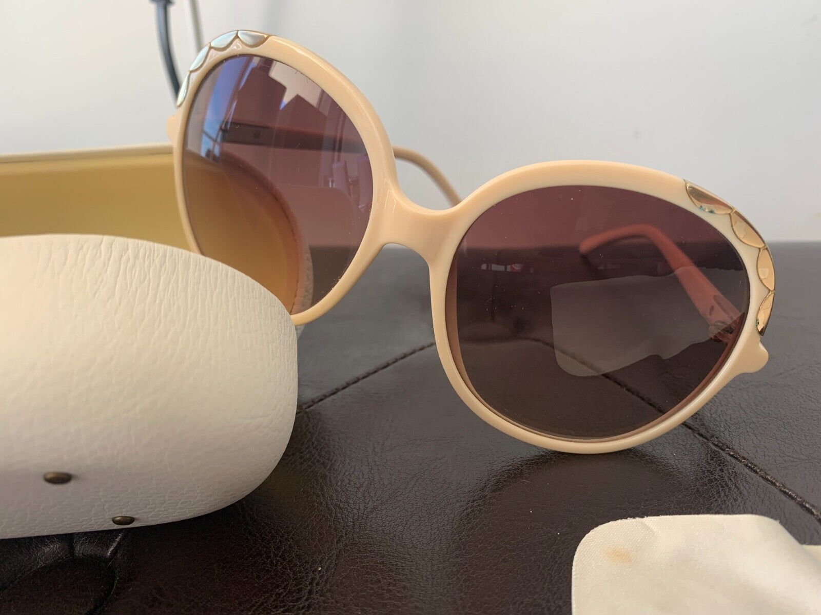 Chloe sunglasses CL2222-C03 130 Ivory & Gold Butterfly Frame W/ Brown Gradation Lenses