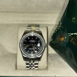 Diamond Bezel Watch 