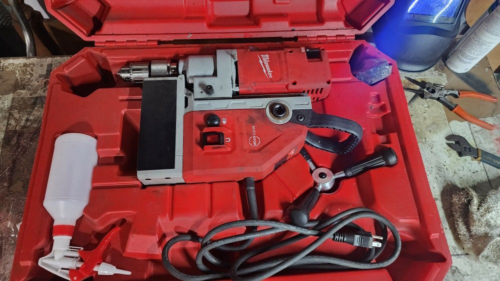 Milwaukee MAG drill 4272-21