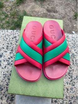 Gucci rubber web stripped Sandals for sale !! Size 40 euro fits size 9 woman