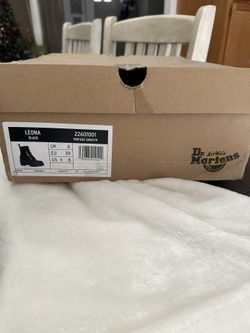 Dr Martens Leona