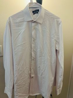 Size is medium color is white