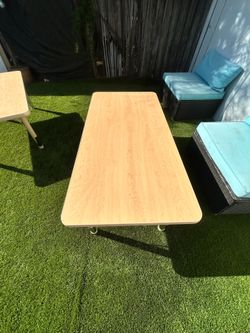 Kids Adjustable Table