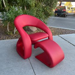 Post Modern Chair And Ottoman ( Can Deliver For $10 )