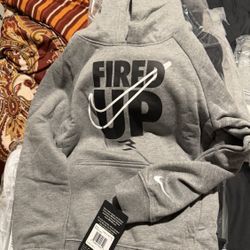 Size 7 Kids Nike Hoody New $15