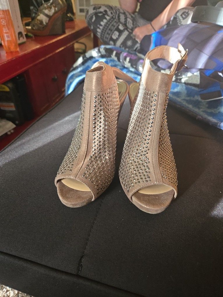 Jennifer Lopez Strap Heel Sandels