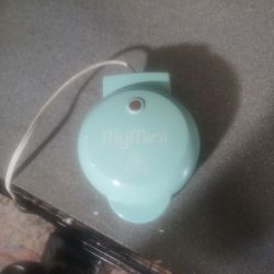 Mini Waffle Maker
