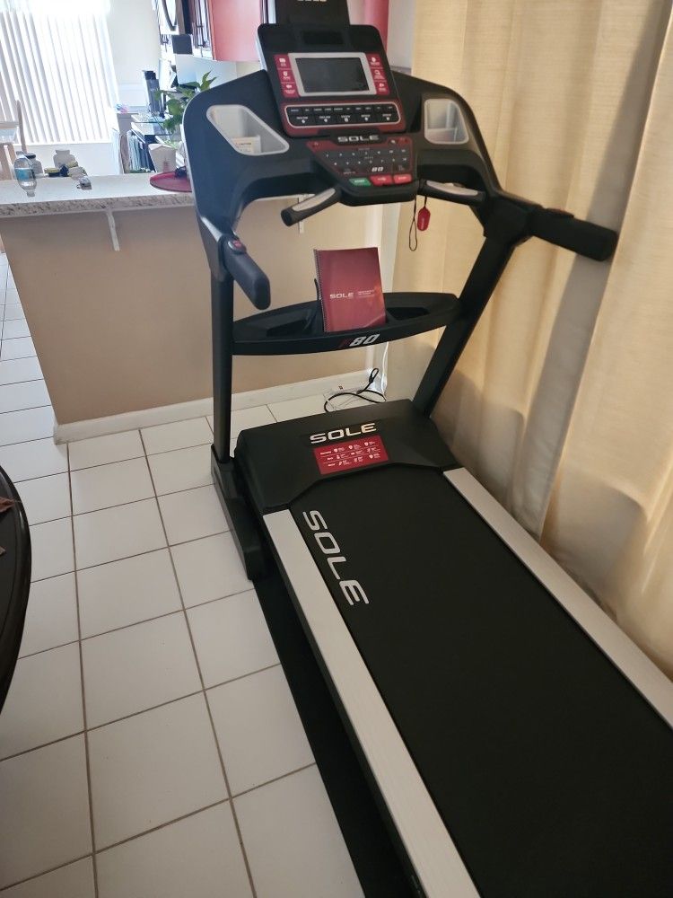 Treadmill SOLE F 80