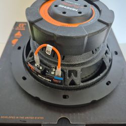 MEMPHIS ( 1 ) 8 INCH 2 OR 4 OHM SELECTABLE VOICE COIL CAR SUBWOOFER 400 WATTS