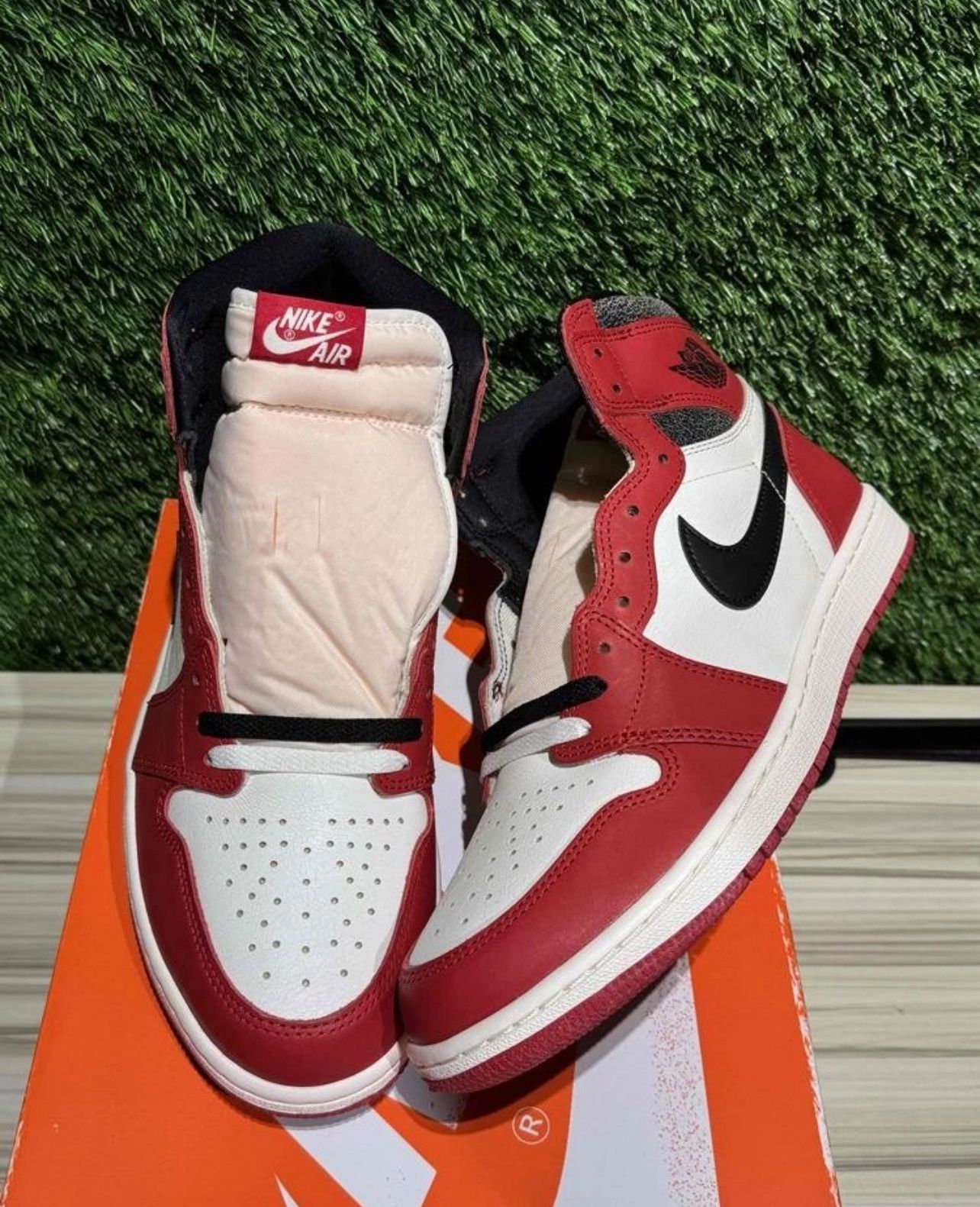 Air Jordan Retro 1 High “Lost And Found” Size 11 