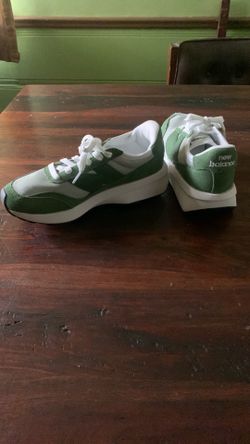 New balance platform sneakers