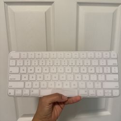 Apple Magic Keyboard 