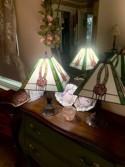 Pair Stained Glass Lamps 17” Tall