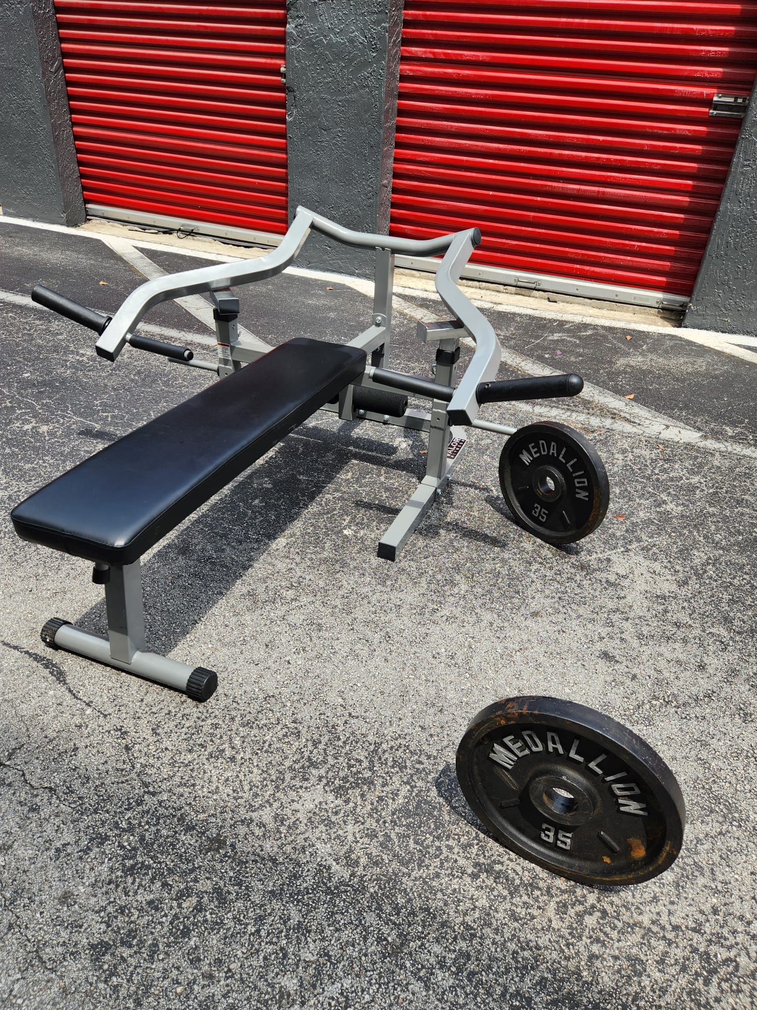 Home Gym Chest Press Machine with 2x35s