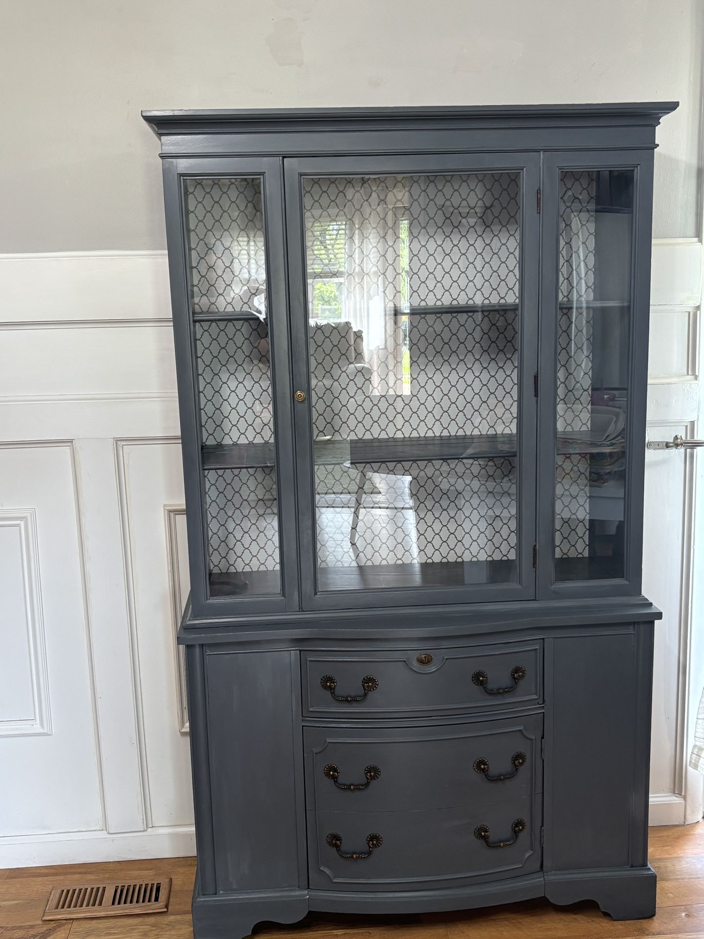 For Sale - China Cabinet -$99
