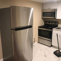 Se Renta Un Basemant Clinton Md