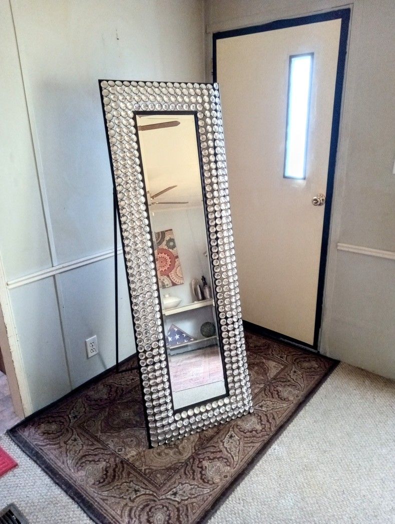 LIKE NEW "HOBBY LOBBY" FREESTANDING "RHINESTONE" FULL LENGTH MIRROR